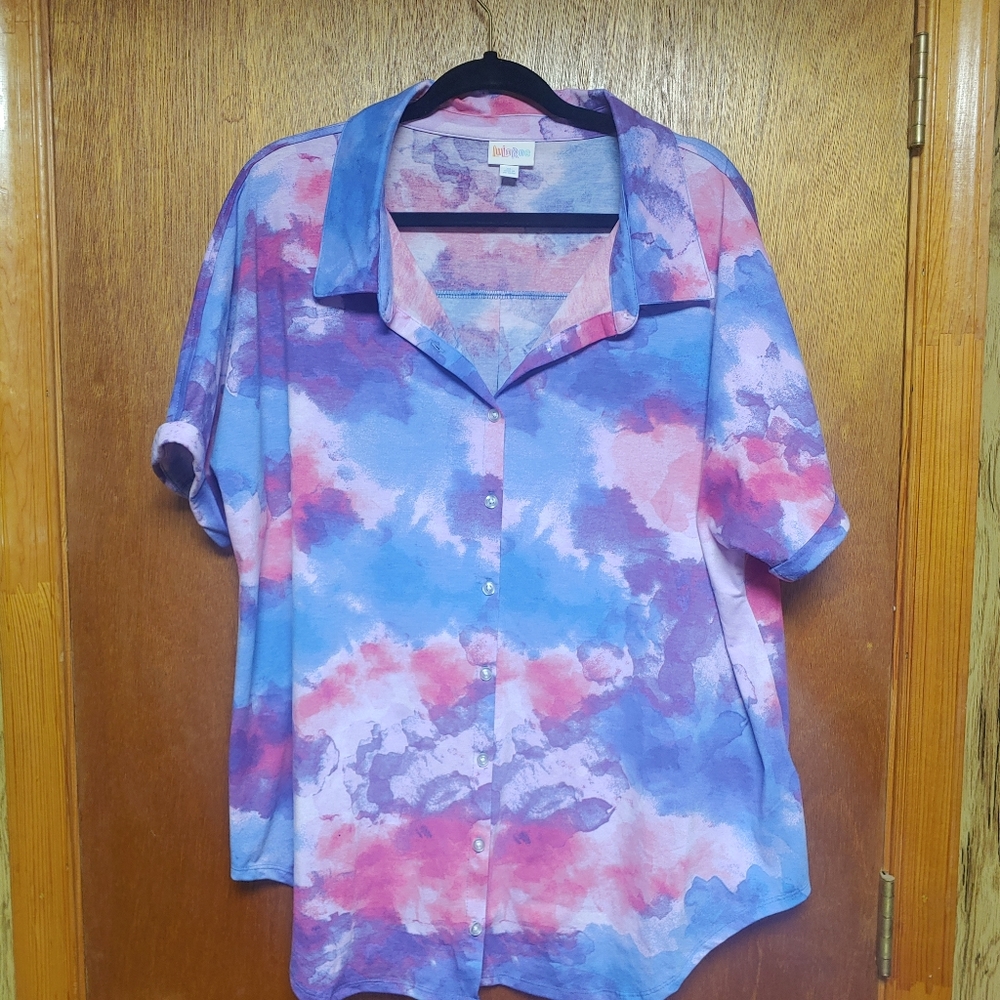 Lula button down